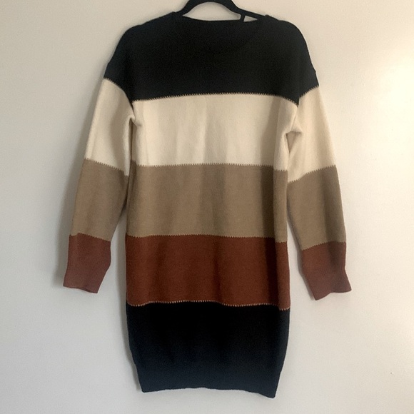 Sweater dress - Picture 2 of 10